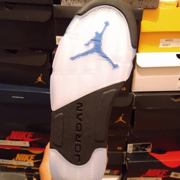 Jordan 5 black racer blue size 9  New - Picture 3 of 3